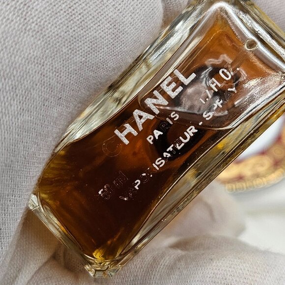 Chanel No. 5 Eau de Parfum - Picture 6 of 11